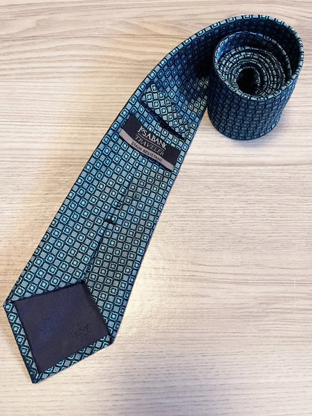 Jos. A. Bank Traveler 100% Silk Geometric Blue Black Stain Resistant Men's Tie